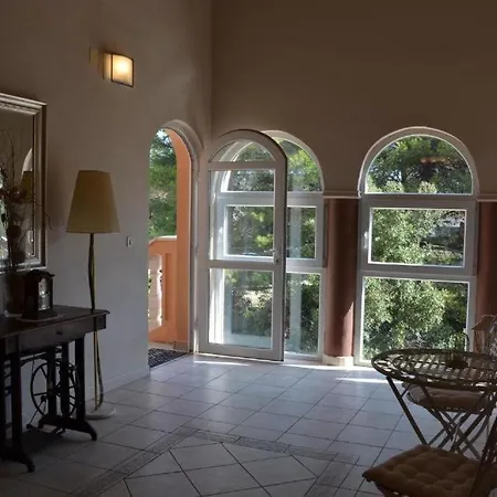 Kodzoman Guest house *