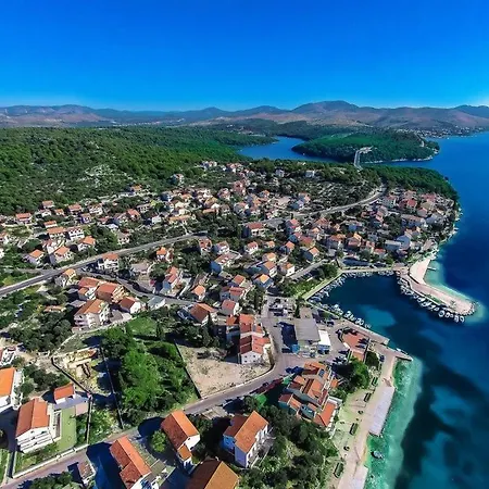 Kodzoman *