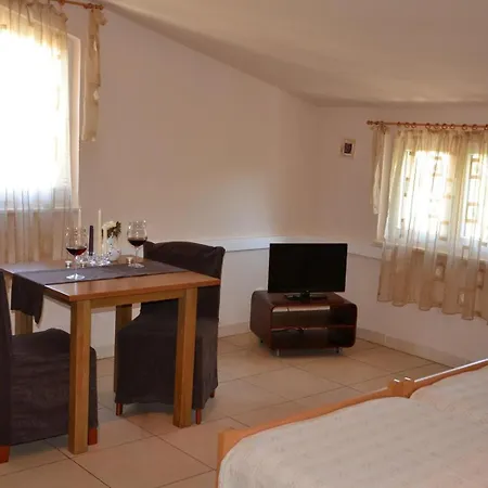 Pensión Kodzoman Brodarica (Sibenik-Knin)